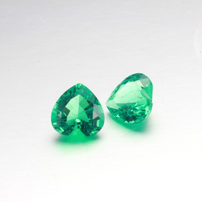 Heart Shape Emerald Green Lab Grown Emerald Gemstone for jewelry making